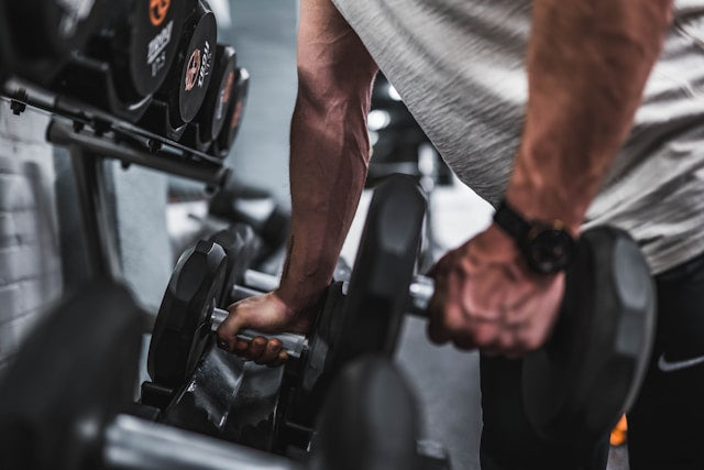 Top 10 Fitness and Wellness Tips to Build a Stronger, Healthier You